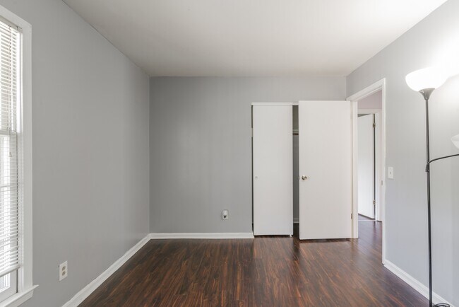 Building Photo - 1601 Sansberry Rd