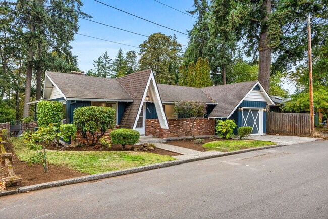 Building Photo - 2230 Jasper Way NW