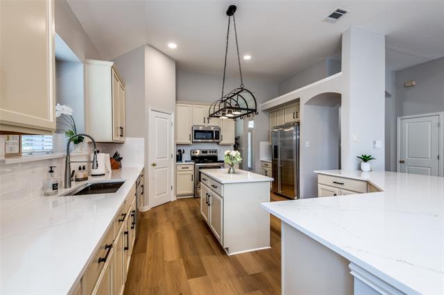 Building Photo - 4911 Wisteria Dr