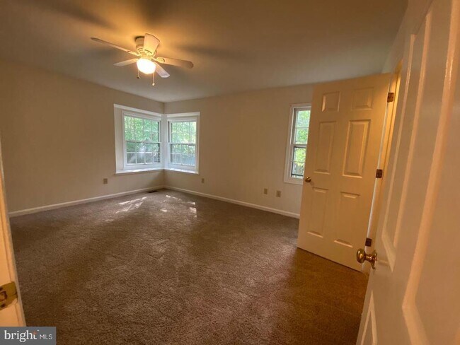 Building Photo - 10706 Eden Brook Dr