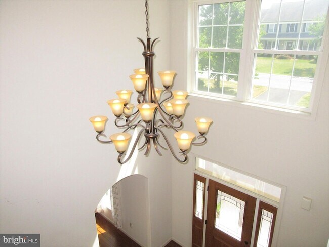 Building Photo - 251 Mill House Dr