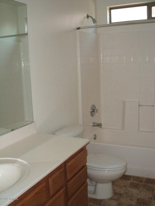 Building Photo - 9428 S 35th Glen