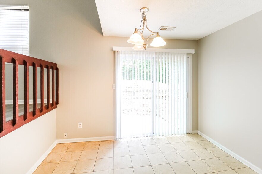 Building Photo - 5292 Kinsdale Ln