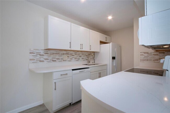 Building Photo - 3259 S Beneva Rd