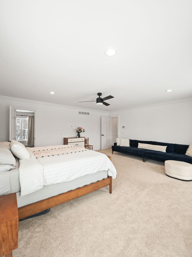 Building Photo - 3250 Chestnut Run Dr