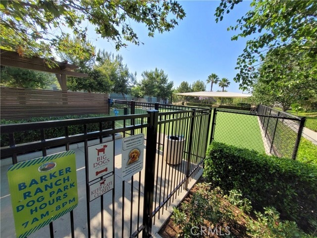 Building Photo - 146 Finch
