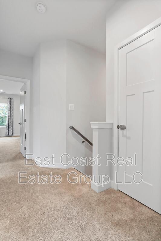Building Photo - 1716 Atlas Dr