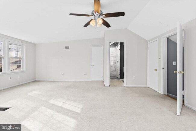 Building Photo - 4 E Franklin Ave