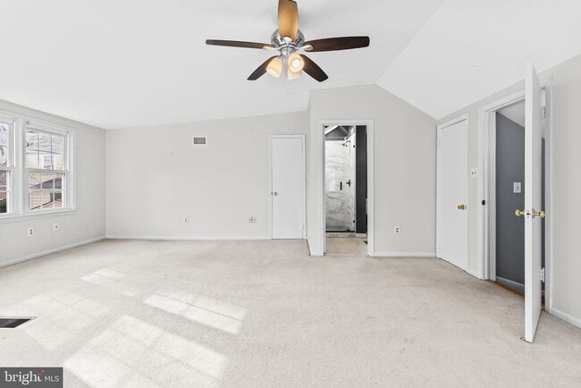 Building Photo - 4 Franklin Ave