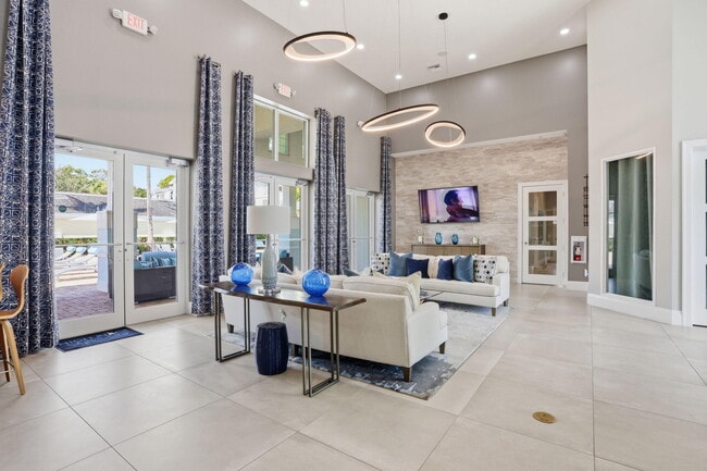 Building Photo - 3601 High Ridge Rd