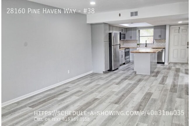 Building Photo - 28160 Pine Haven Way
