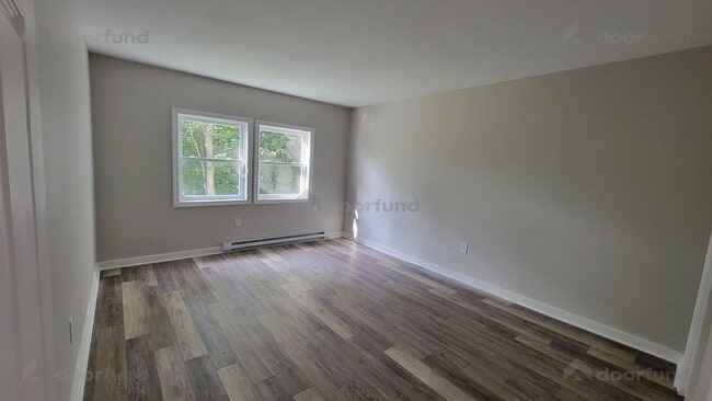 Building Photo - 208 Columbus St