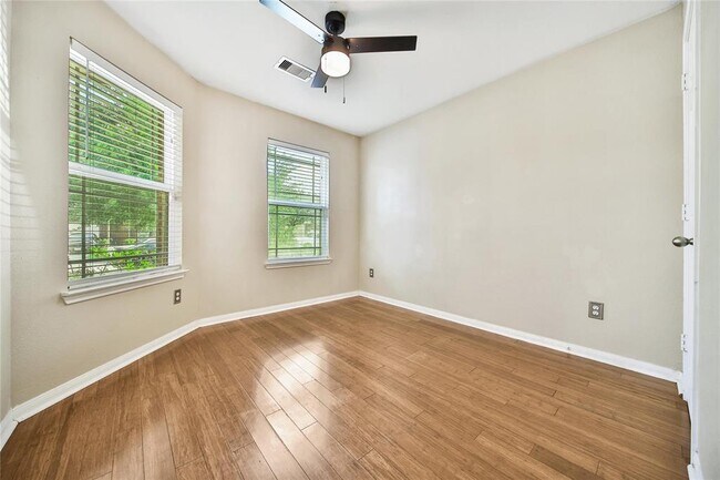 Building Photo - 1502 Stillstone Dr