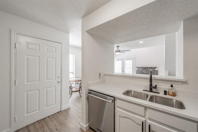 Building Photo - 3101 Sondra Dr