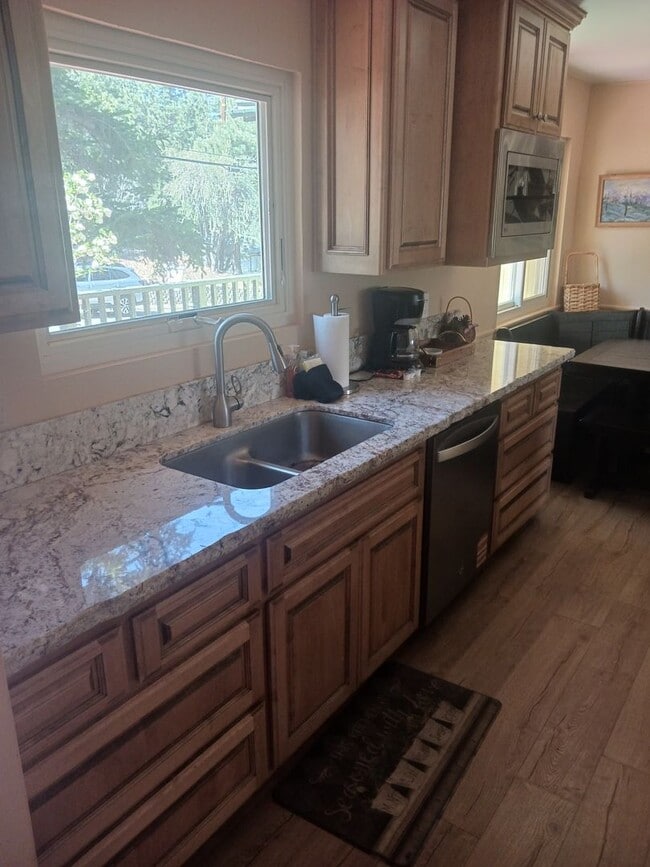 Building Photo - Beautiful Big Bear Home