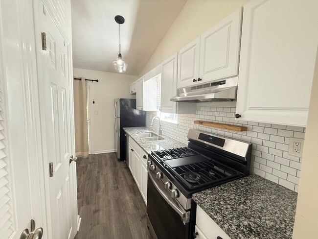 Building Photo - 4073 Settlers Hill Way