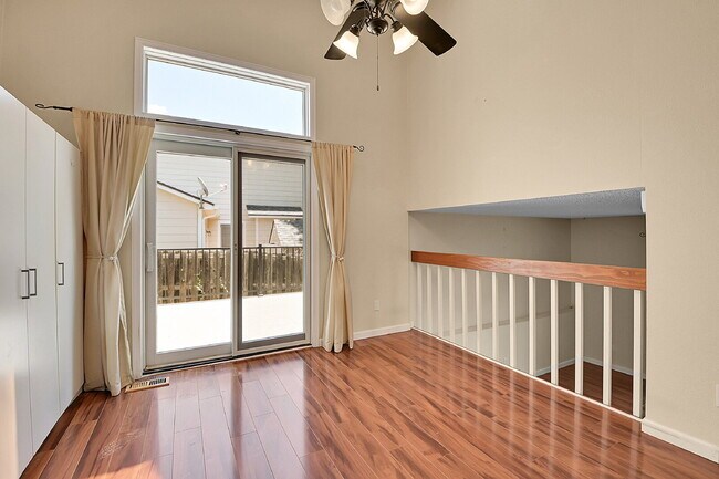 Building Photo - $3,050.00, 4 bed, 3 bath, located in Auror...
