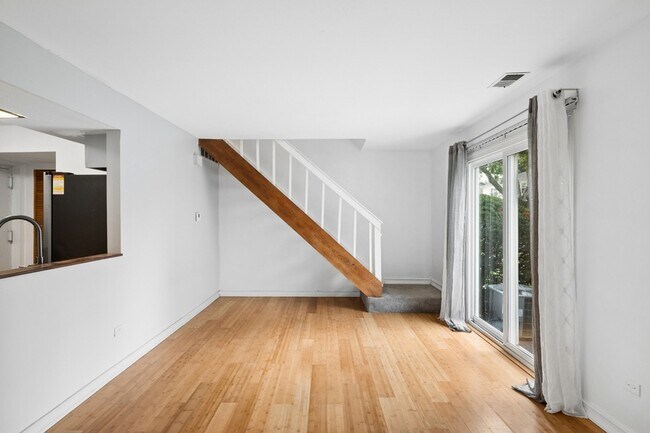 Building Photo - 1229 Nova Ct