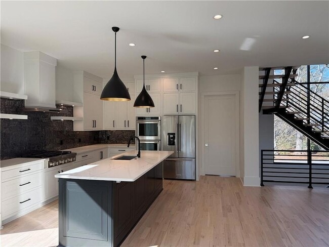 Building Photo - 2385 Nesbitt Dr NE