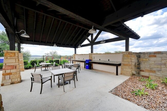 Building Photo - 32231 Escarole Bnd