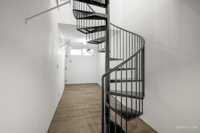 Building Photo - 615 Tennessee St