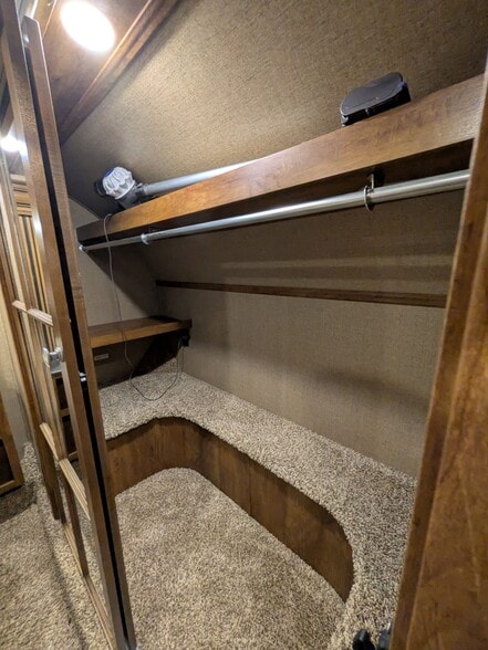 Building Photo - 1054 Cross Springs Ct