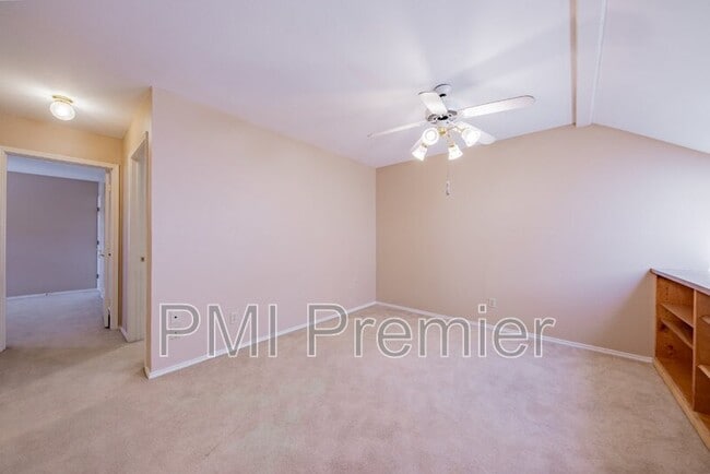 Building Photo - 471 Caviness Dr