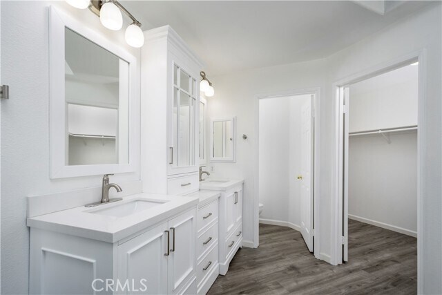 Building Photo - 8608 Oakthorn Cir