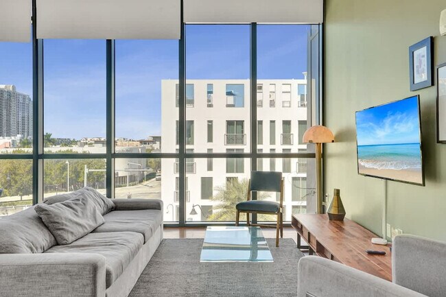 Building Photo - 1220 17th St