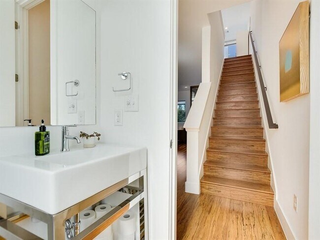 Building Photo - 1801 E 2nd St