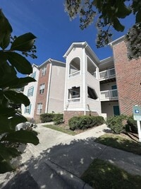 Building Photo - 809 March Ct