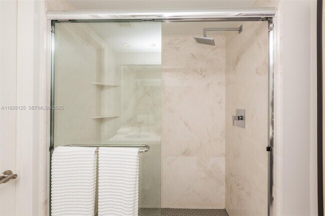 Building Photo - 1830 S Ocean Dr