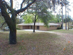Building Photo - 3BD/2BA HOME IN "OLDE WINDERMERE"
