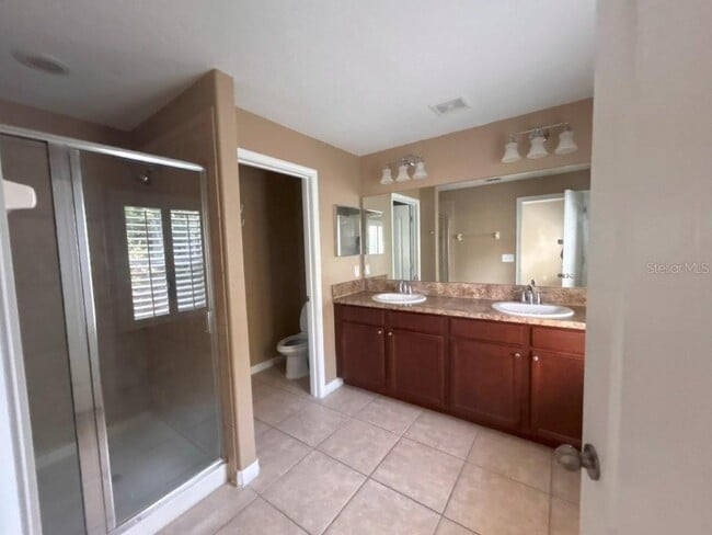 Building Photo - 10612 Savannah Plantation Ct
