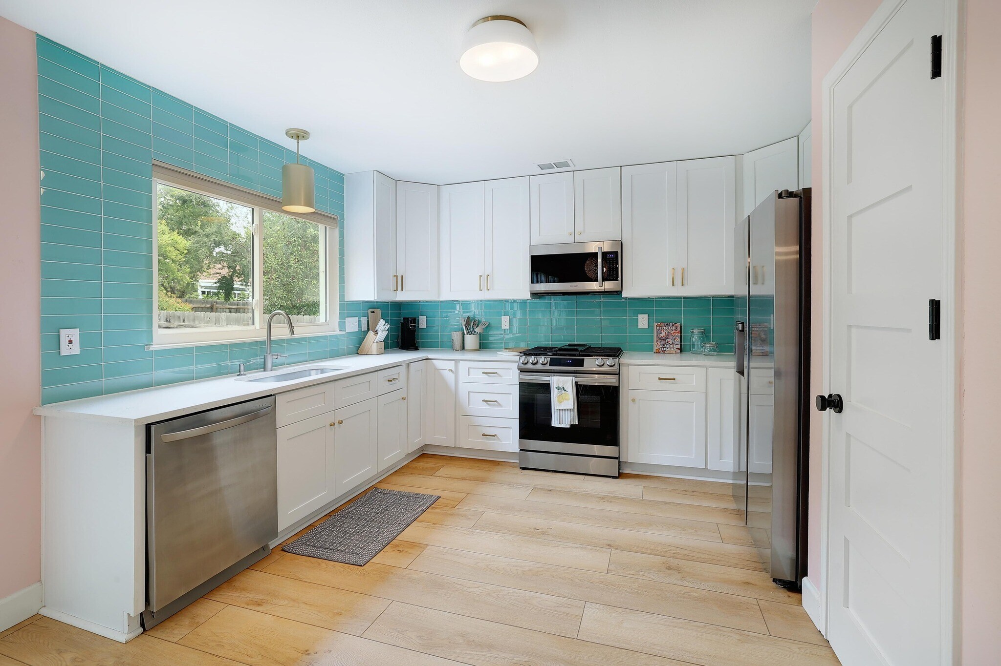 Building Photo - 2206 Rick Whinery Dr