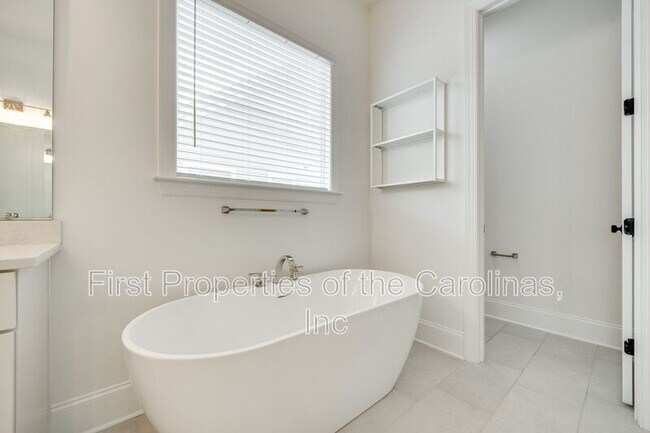 Building Photo - 13702 Tranquil Day Dr