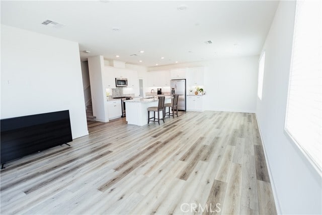 Building Photo - 205 Carmona