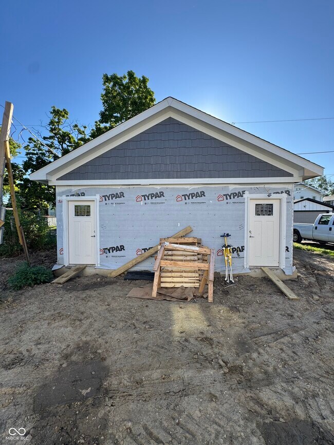 Building Photo - 225 N Hamilton Ave