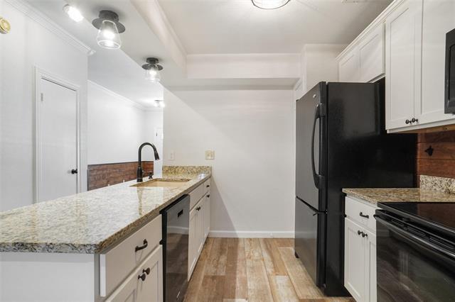 Building Photo - 228 Samuel Blvd