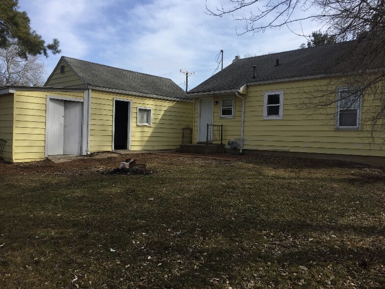 Building Photo - 4734 NE 28th Ct