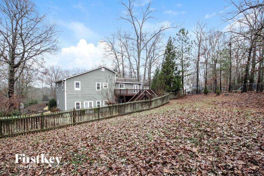 Building Photo - 289 Angla Dr SE