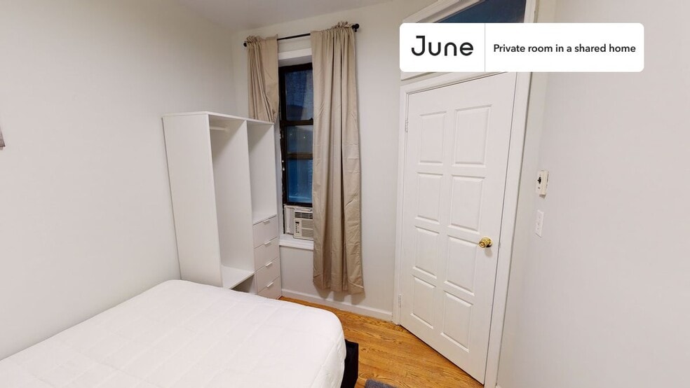 Building Photo - Room in Shared 3 bed/1 bath home in Upper West Side