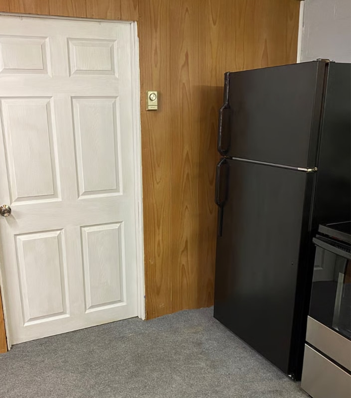 Building Photo - 1414 3rd Ave