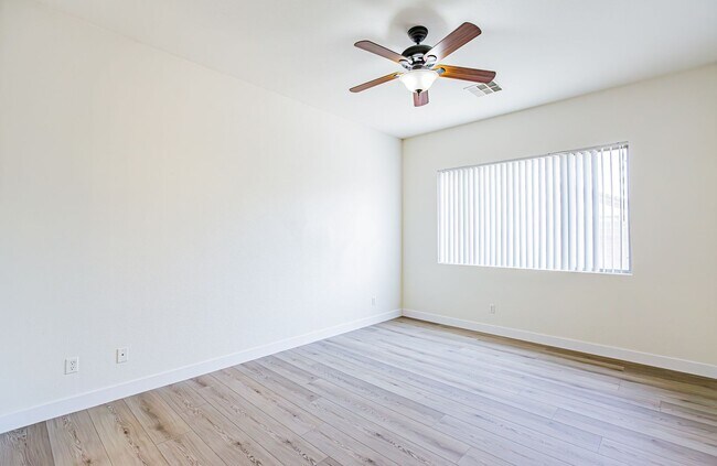 Building Photo - 1 Story home located in Southern Highlands
