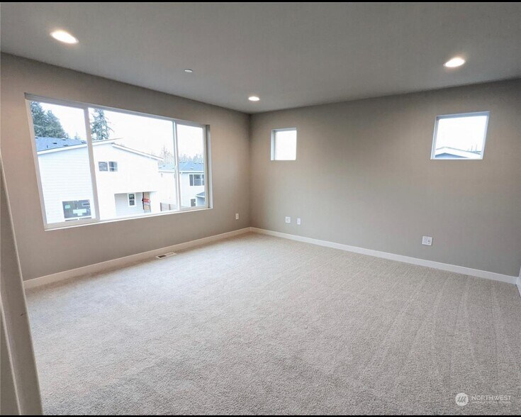 Building Photo - 13724 NE 97th St