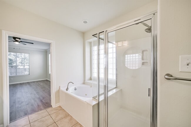 Building Photo - 25211 Whistling Pines Ct