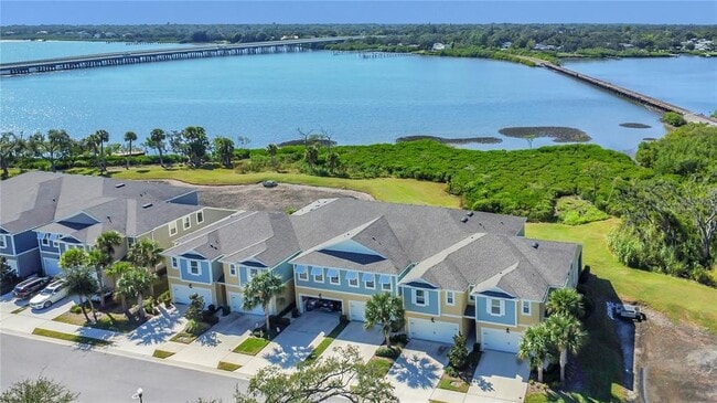 Building Photo - 9009 Palm Key Ave