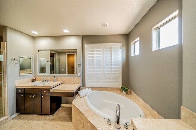 Building Photo - 80592 Apricot Ln