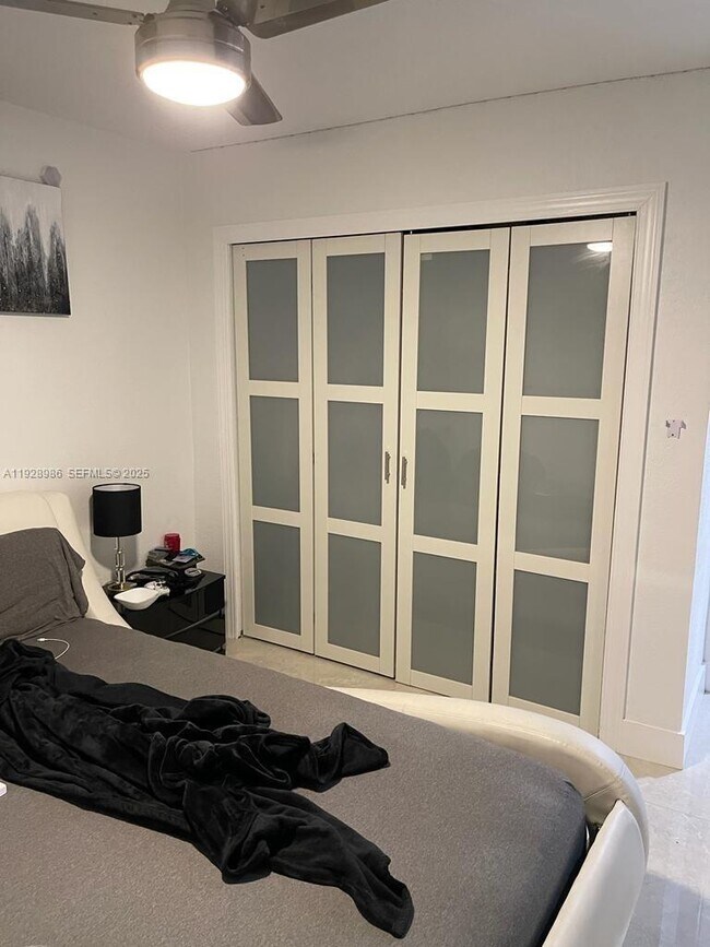 Building Photo - 505 NW 72nd Ave