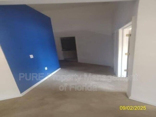 Building Photo - 20101 Seagrove St